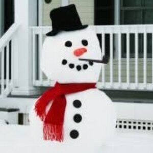 16-Piece Snowman Decorating Kit – Red Scarf, Hat, Carrot Nose & Buttons
